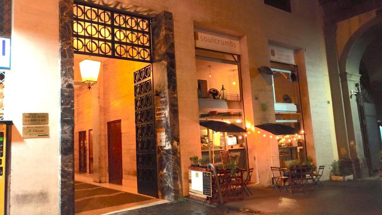 Mini Appartamento Al Chiostro Наполи Екстериор снимка